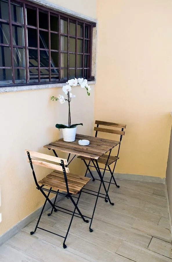 ***  Fellini Bed & Breakfast Rome Italy